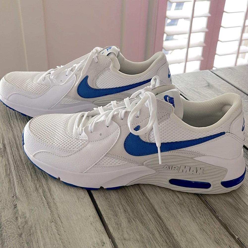 MEN'S NIKE AIR MAX EXCEE SNEAKERS! Worn 1x Super clean great shape!!!